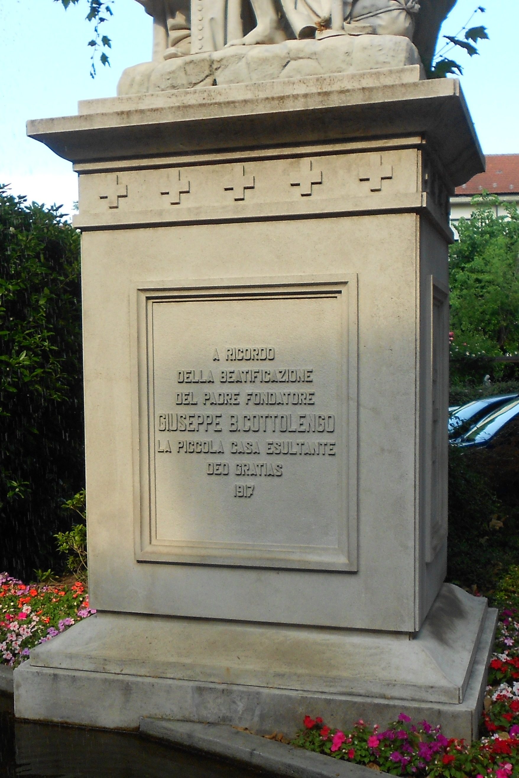 Giuseppe Benedetto Cottolengo's monument, Piccola Casa della Divina Provvidenza, Turin - 04.jpg